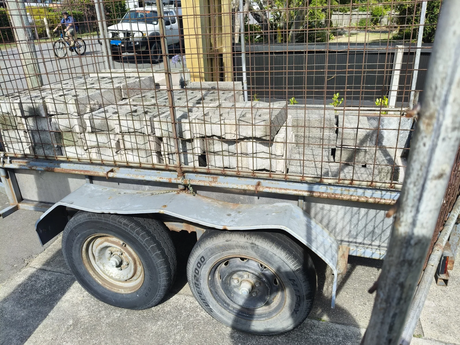Double U Removals gallery