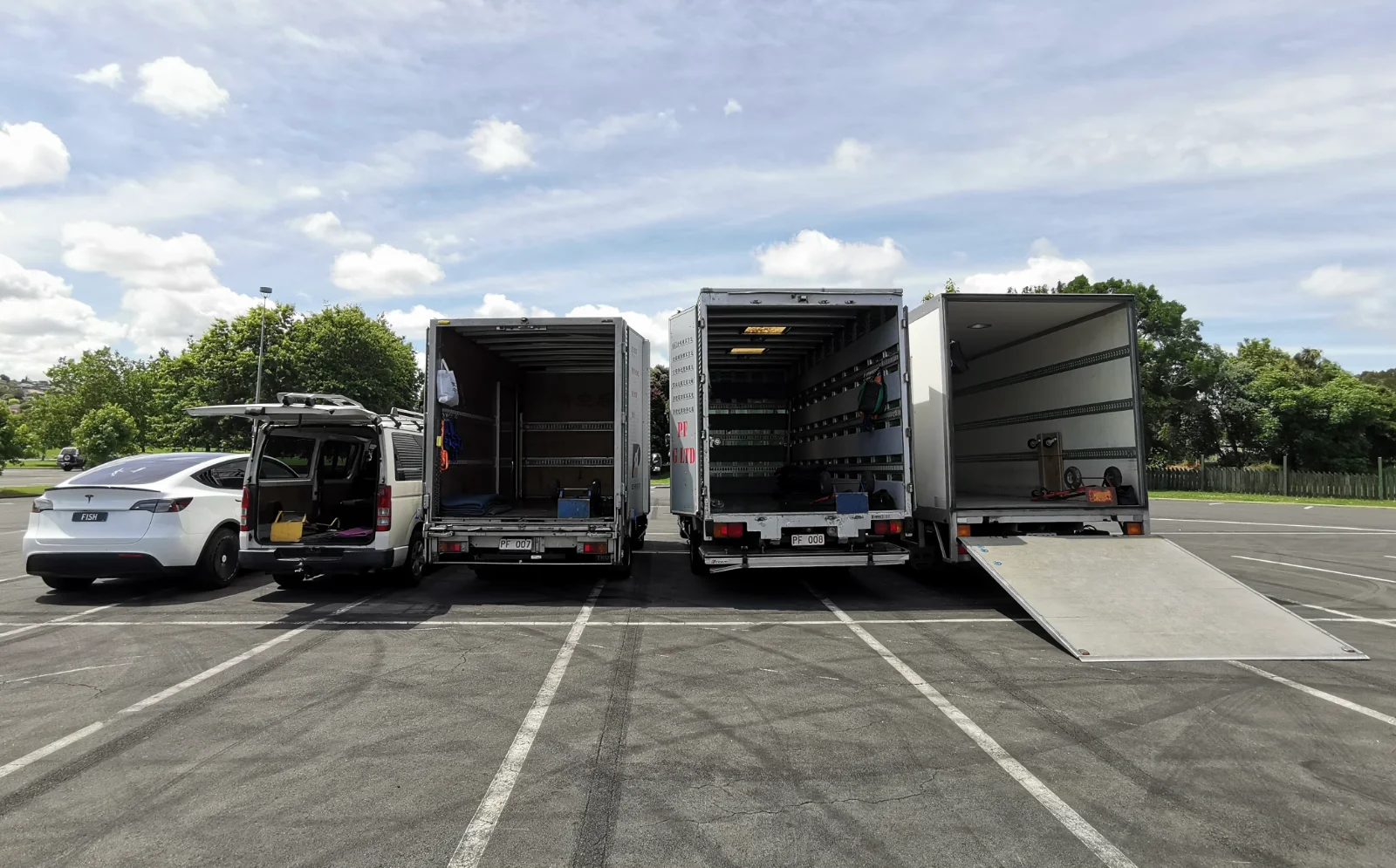 PF MOVING LTD gallery